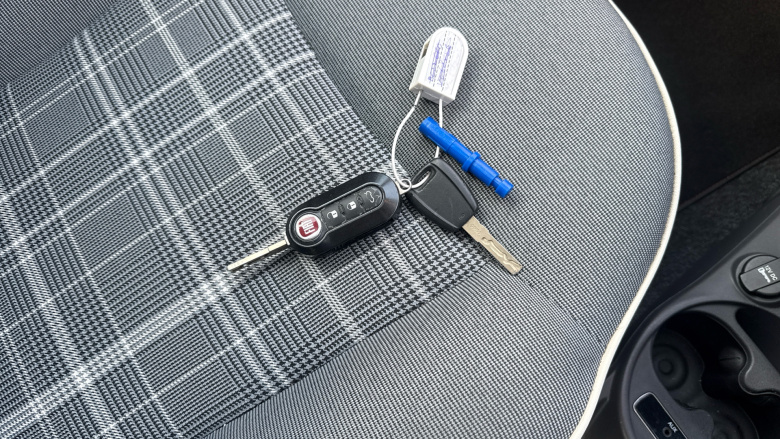 Fiat 500 1.2 Lounge 3dr Petrol Hatchback